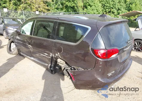 2017 Chrysler Pacifica Touring-L Plus z USA, uszkodzony, nr VIN 2C4RC1EG0HR656176